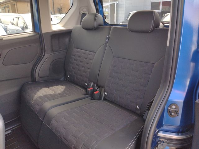 MITSUBISHI DELICA MINI 2024