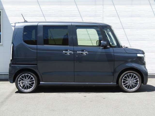 HONDA N BOX CUSTOM 2024