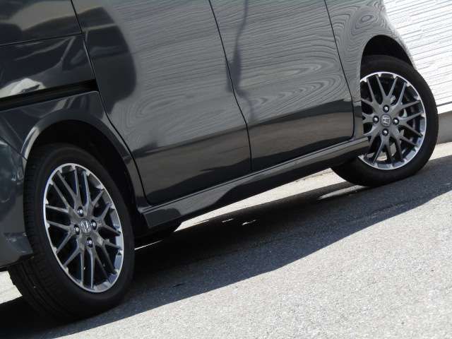 HONDA N BOX CUSTOM 2024