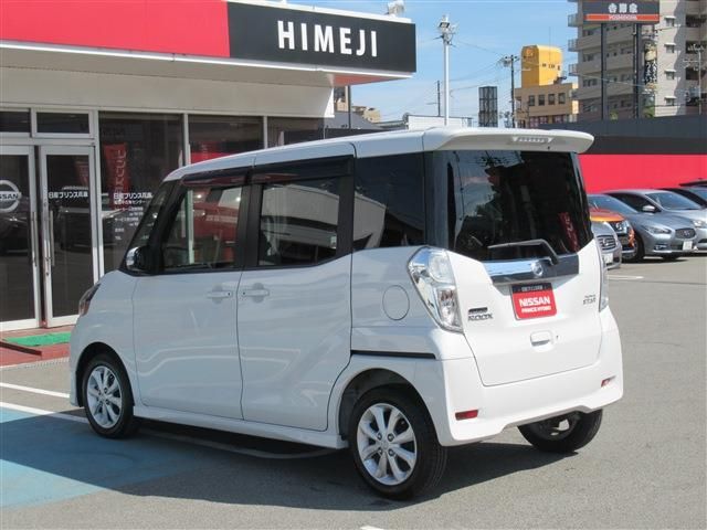 NISSAN DAYZ ROOX 2017