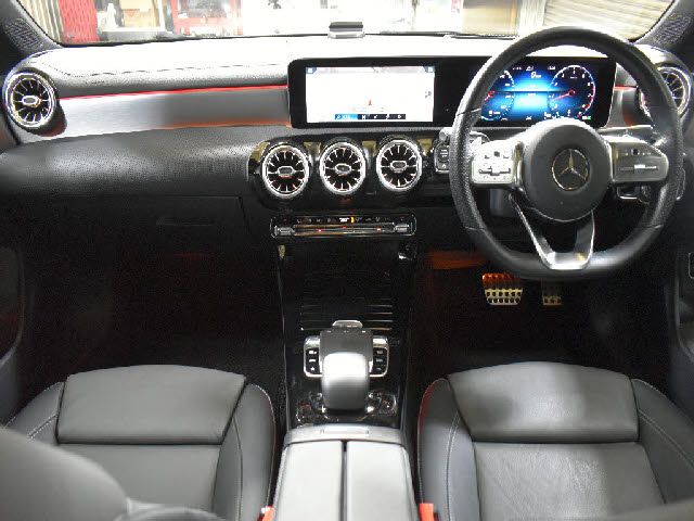 MERCEDES BENZ MERCEDES BENZ CLA class 2019