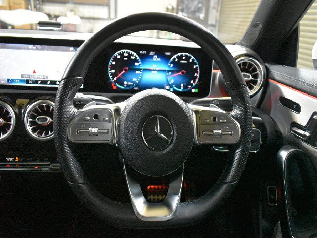 MERCEDES BENZ MERCEDES BENZ CLA class 2019