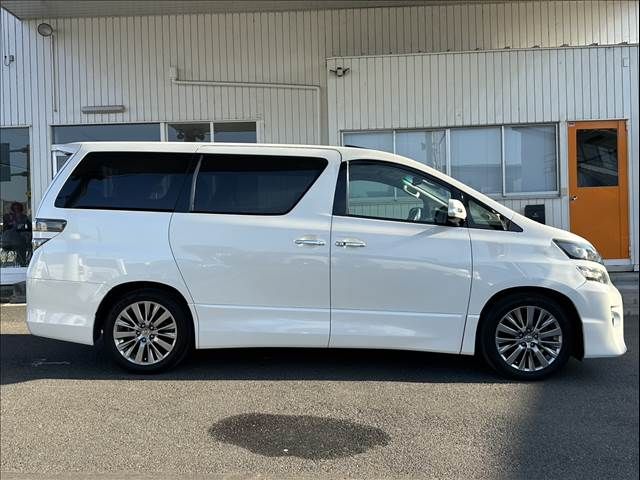 TOYOTA VELLFIRE 2014