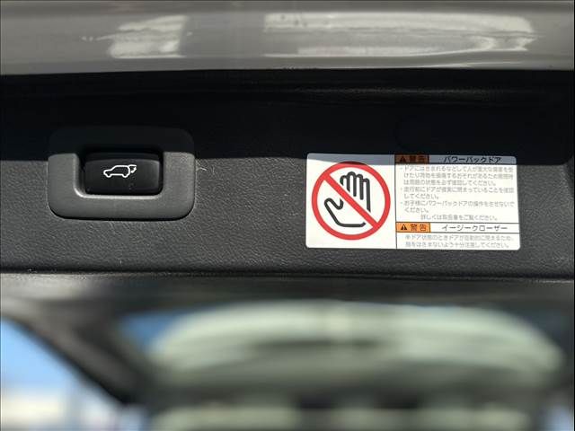 TOYOTA VELLFIRE 2014