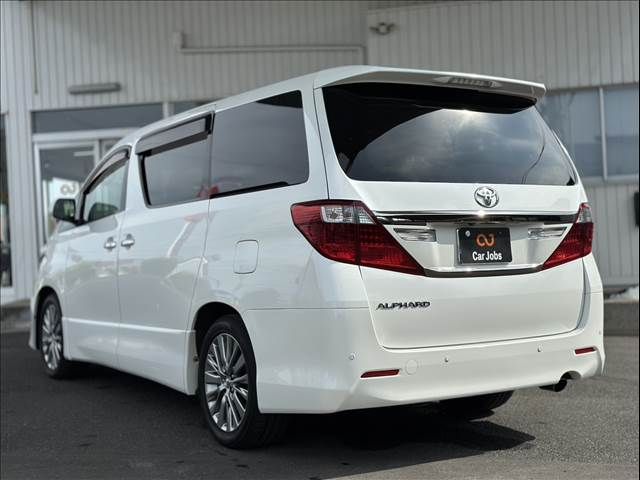 TOYOTA ALPHARD 2013