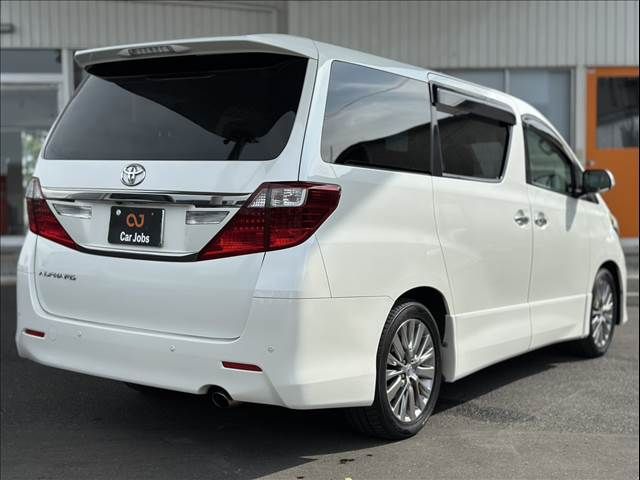 TOYOTA ALPHARD 2013