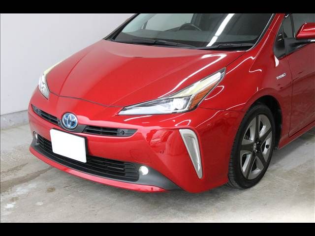 TOYOTA PRIUS 2019