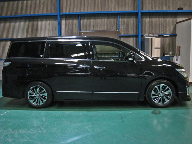 NISSAN ELGRAND 2016
