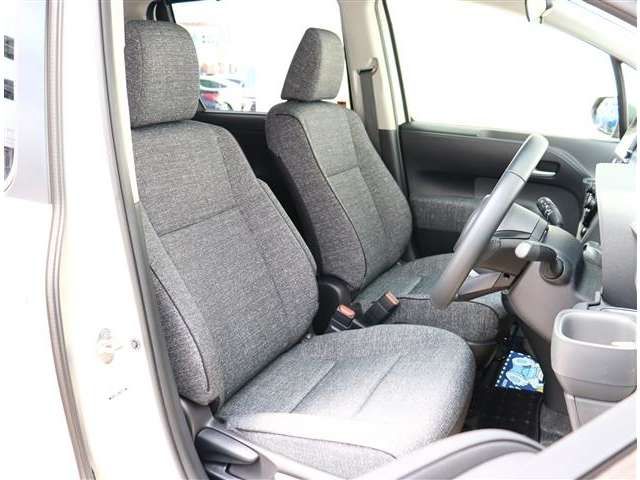 TOYOTA SIENTA HYBRID 2023