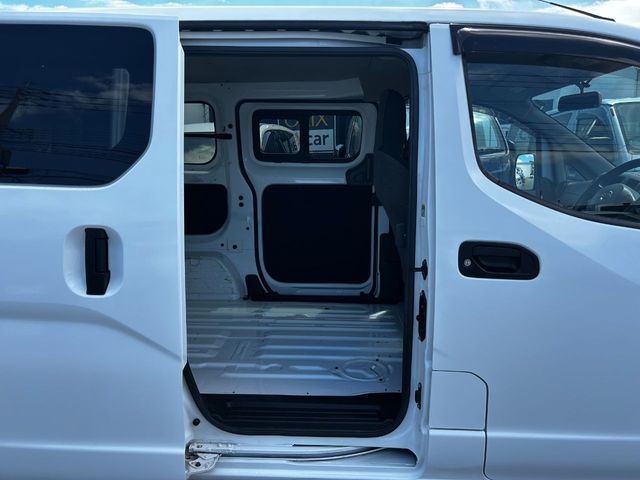 NISSAN NV200 VANETTE van 2018