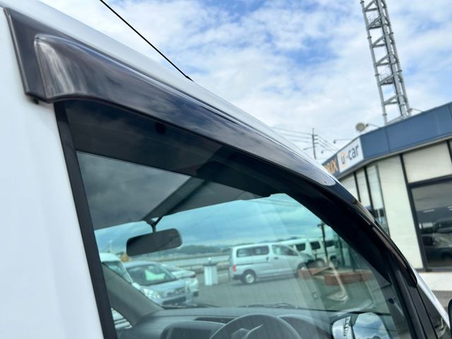 NISSAN NV200 VANETTE van 2018