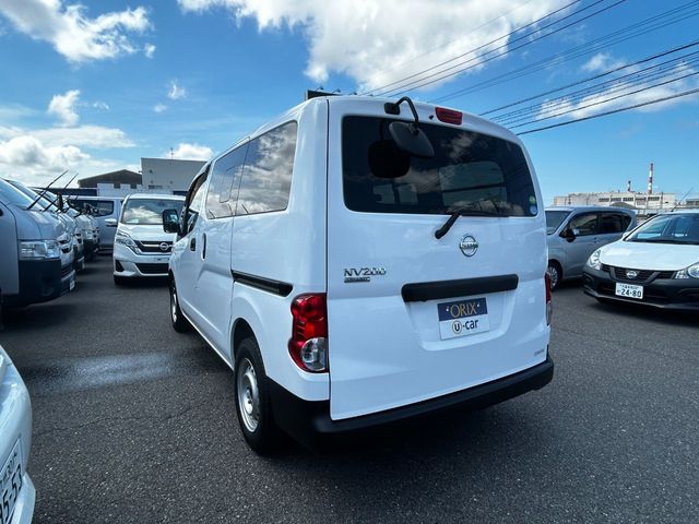 NISSAN NV200 VANETTE van 2018