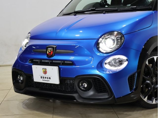FIAT ABARTH 695 2023