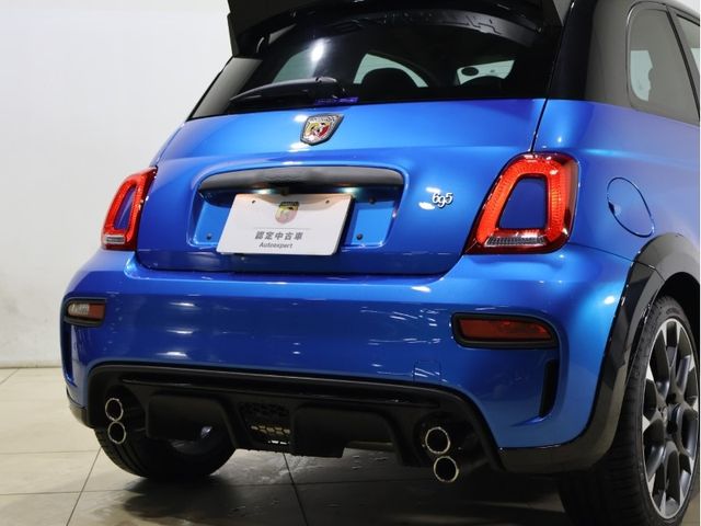 FIAT ABARTH 695 2023