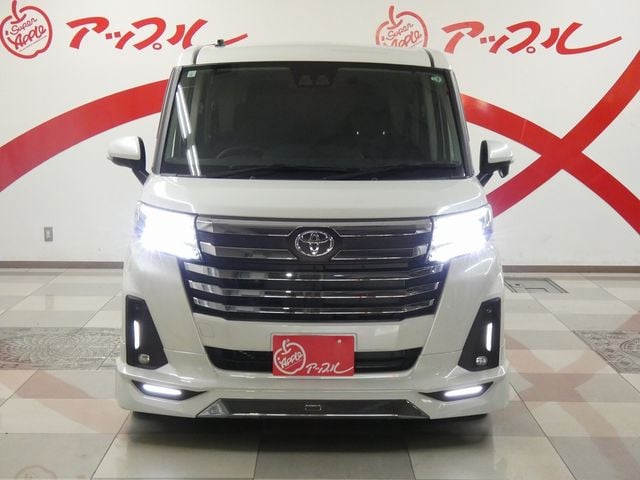 TOYOTA ROOMY 4WD 2023