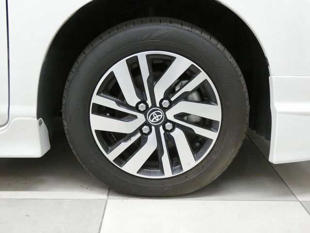 TOYOTA ROOMY 4WD 2023