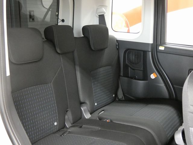 TOYOTA ROOMY 4WD 2023