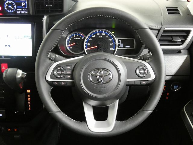 TOYOTA ROOMY 4WD 2023