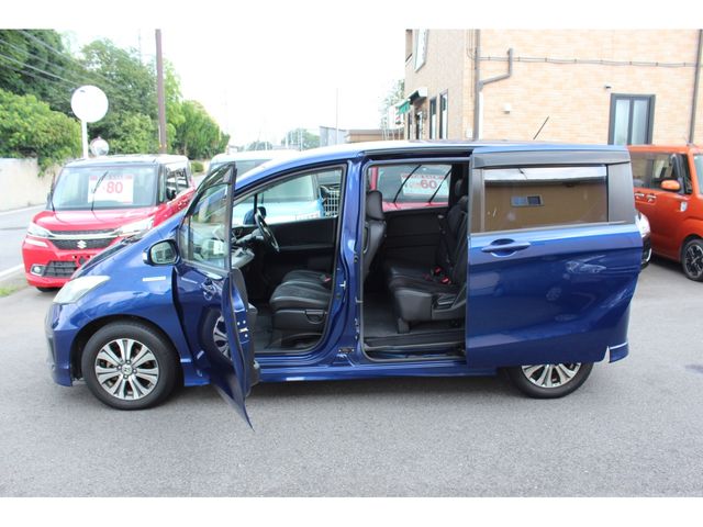 HONDA FREED HYBRID 2011