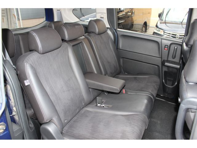 HONDA FREED HYBRID 2011