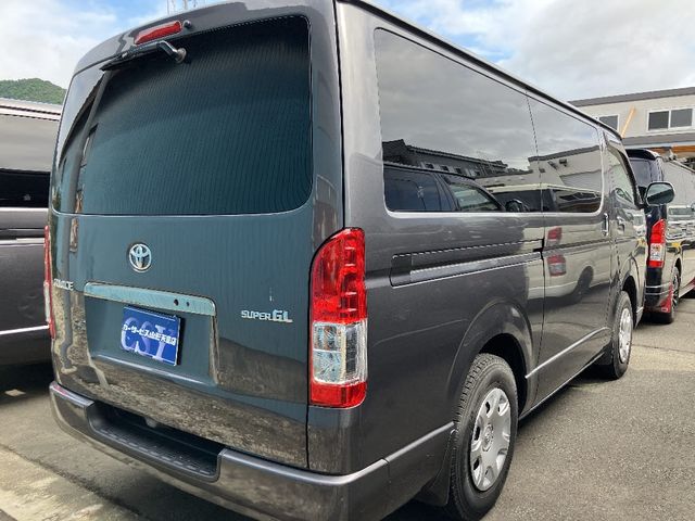 TOYOTA HIACE van 4WD 2016