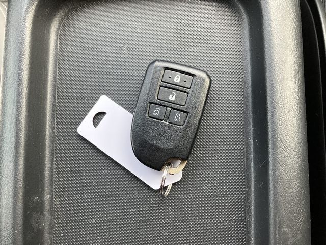 TOYOTA HIACE van 4WD 2016