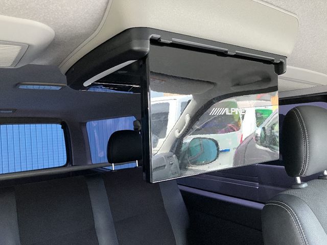 TOYOTA HIACE van 4WD 2016