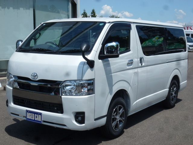 TOYOTA HIACE van 4WD 2025