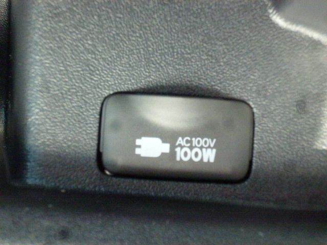 TOYOTA HIACE van 4WD 2025