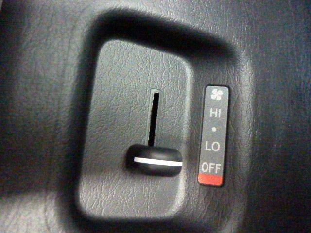 TOYOTA HIACE van 4WD 2025