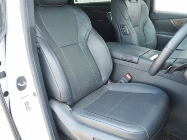 TOYOTA ALPHARD hybrid 2023