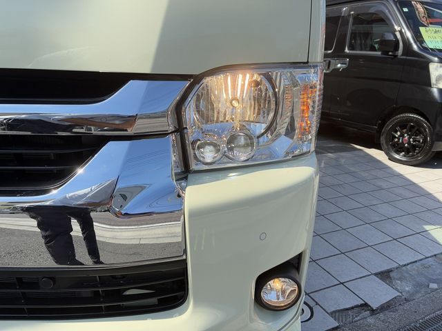 TOYOTA HIACE wagon 4WD 2021