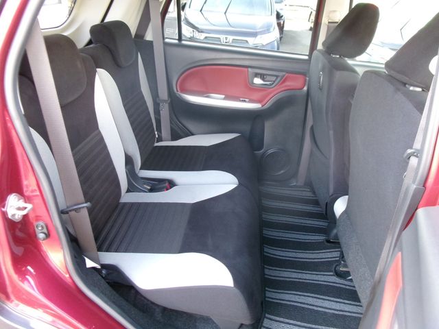 TOYOTA PIXIS JOY 2018