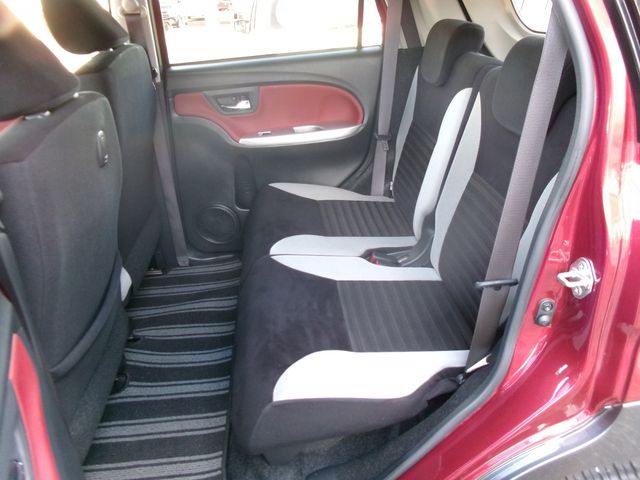 TOYOTA PIXIS JOY 2018