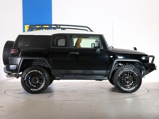 TOYOTA FJ CRUISER 4WD 2012