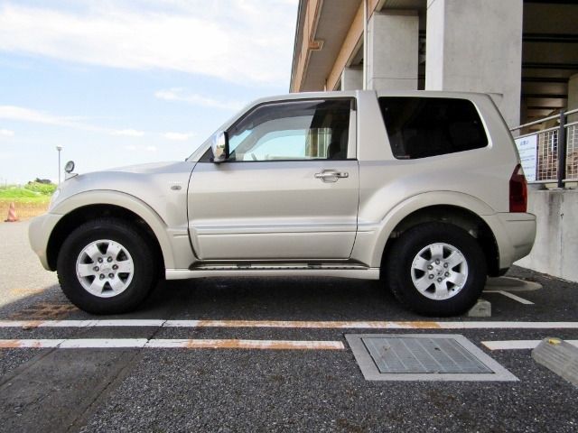 MITSUBISHI PAJERO wagon 2006