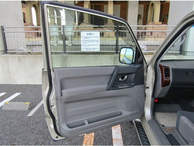 MITSUBISHI PAJERO wagon 2006