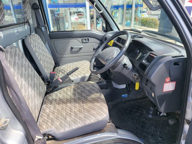 DAIHATSU HIJET truck 4WD 2001