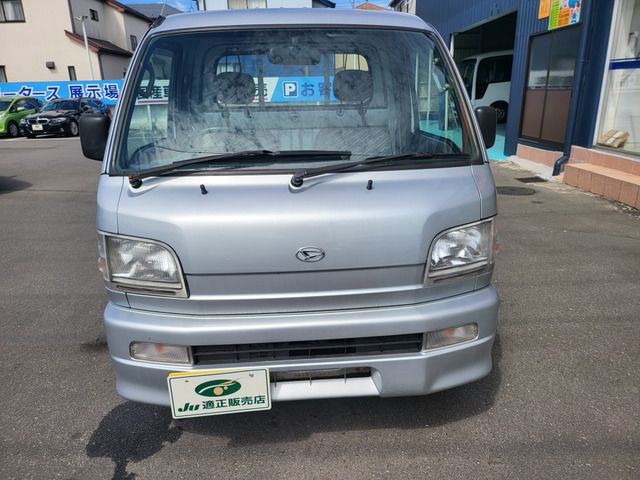 DAIHATSU HIJET truck 4WD 2001