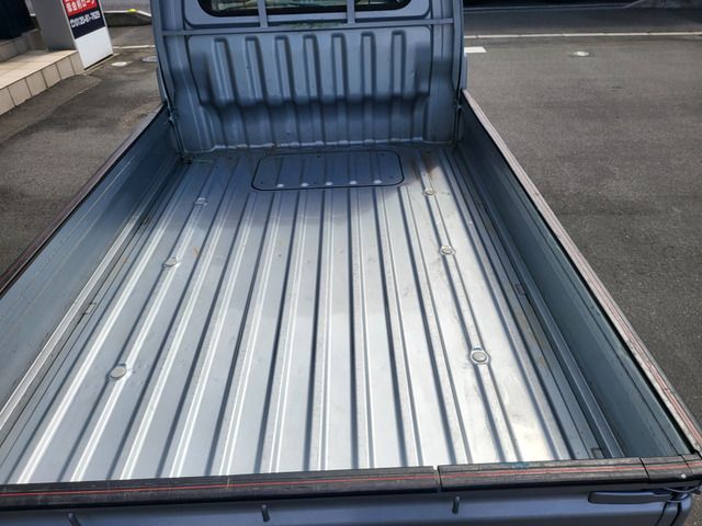 DAIHATSU HIJET truck 4WD 2001