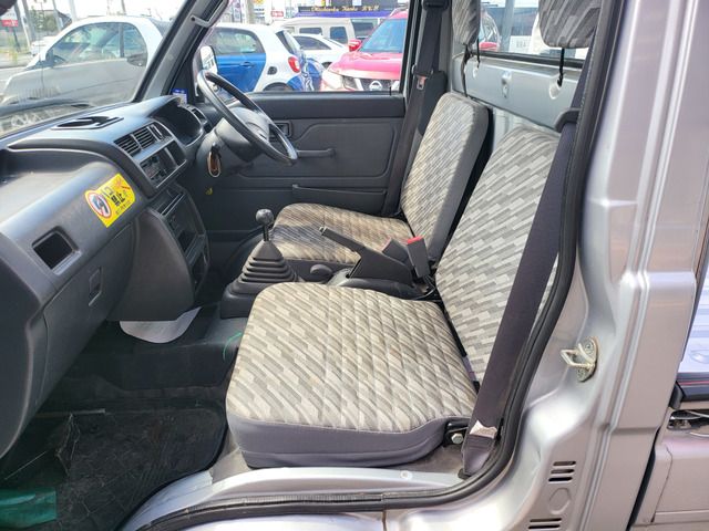 DAIHATSU HIJET truck 4WD 2001