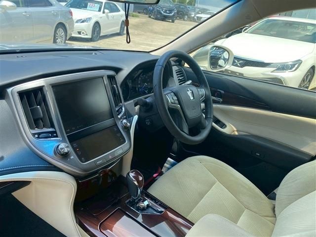 TOYOTA CROWN sedan hybrid 2015