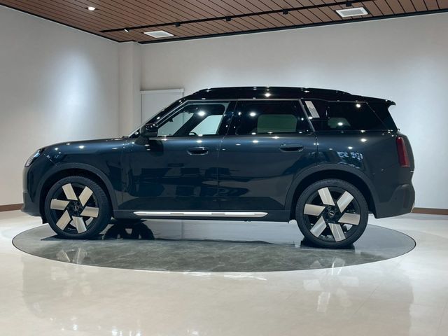 BMW MINI COUNTRYMAN 2024
