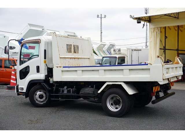ISUZU FORWARD 2012