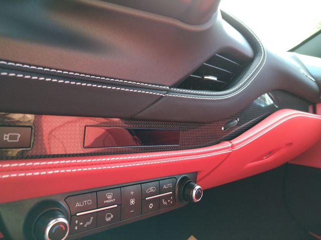 FERRARI FERRARI F8 Tributo 2022