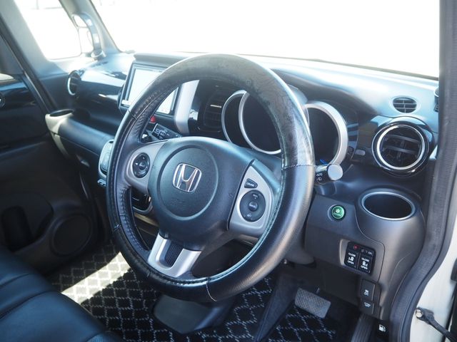 HONDA N BOX CUSTOM 2014