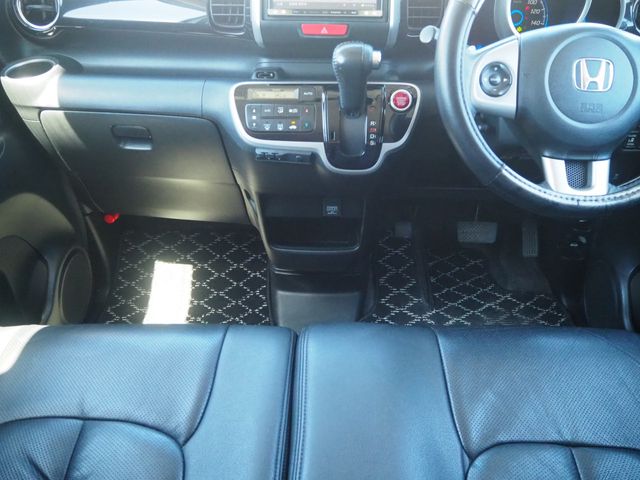 HONDA N BOX CUSTOM 2014