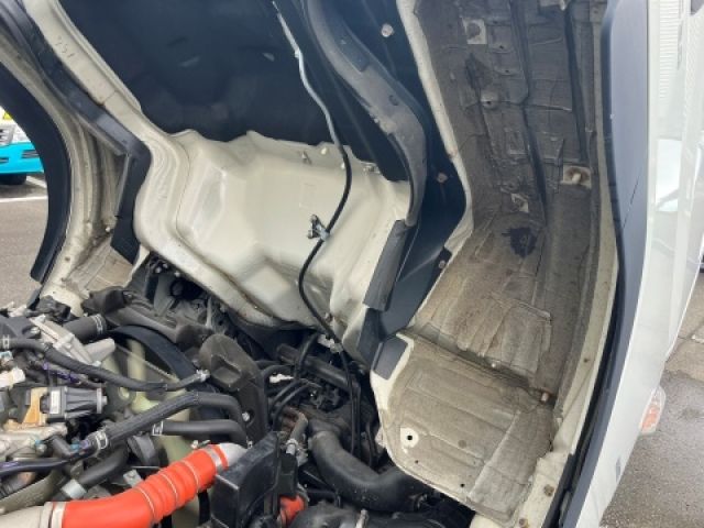 MITSUBISHI CANTER 2020