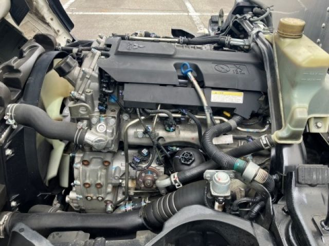 MITSUBISHI CANTER 2020