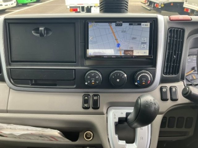 MITSUBISHI CANTER 2020